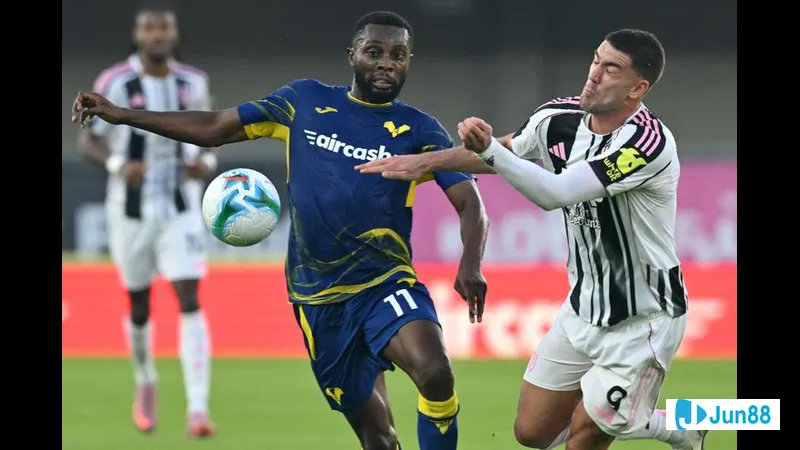 Hình ảnh hành động trận đấu giữa Guairena và Rubio Nu Hình ảnh hành động trận đấu giữa Guairena và Rubio Nu